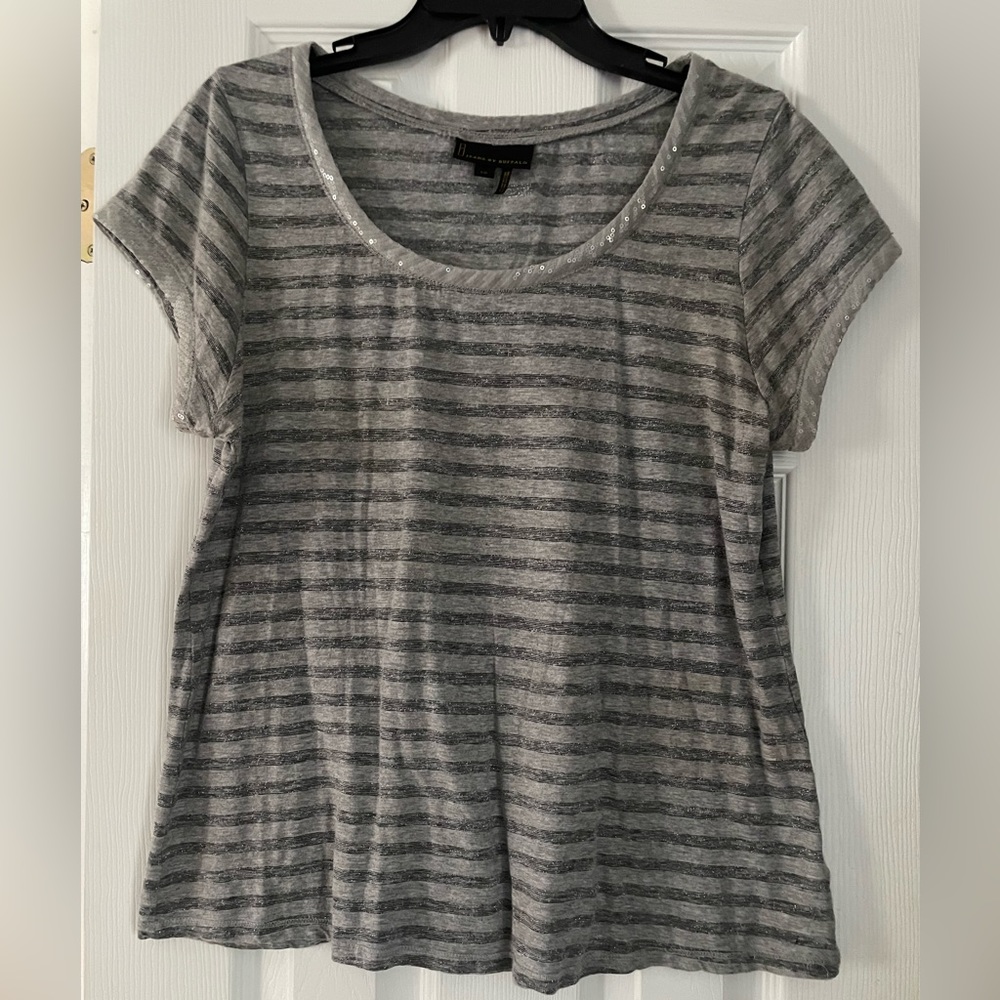 Beautiful Gray/Dark Gray strip shirt, Size Large